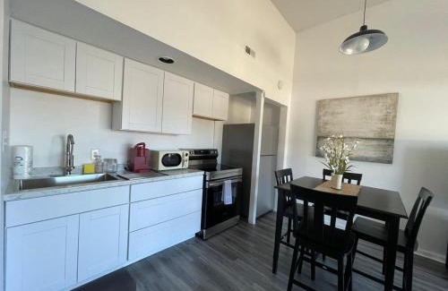 Little River House | LR Little River lovely 1 bedroom condo with pool