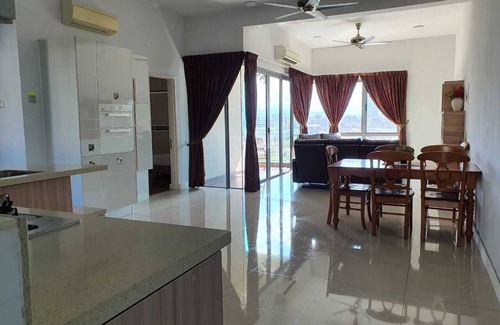 Downtown Kota Kinabalu Apartment | LSS HomeStay Imago the loft residence