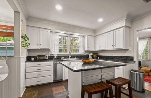 Mid City South House | LSU Garden District Bungalow—The perfect house to relax with the whole family