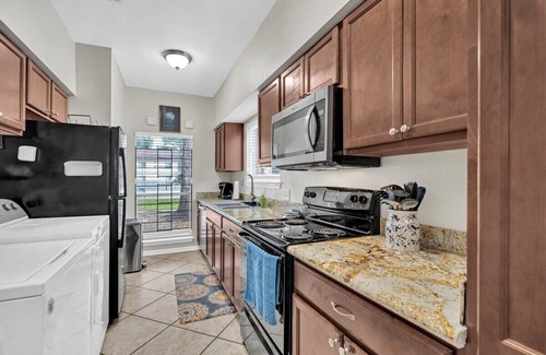 Highlands - Perkins Apartment | LSU Tiger Den - Close to LSU Campus