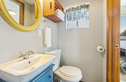 Grayland House | Luark Condo