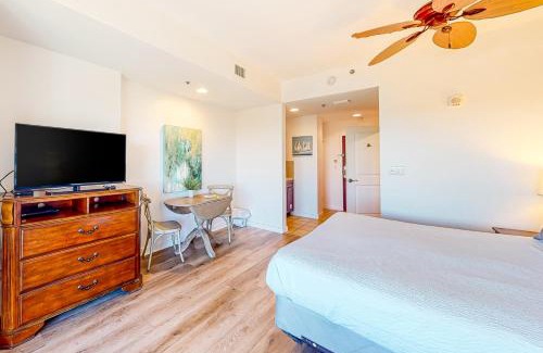 Sandestin Hotel | Luau I 6911