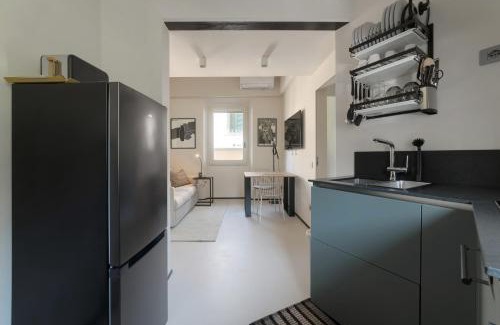 San Niccolo Apartment | Luca's home over the Rose Garden