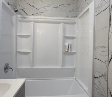 Petersburg House | Lucasinvestor LLC