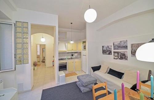 Quartiere XV Della Vittoria Apartment | Lucia Casa Vacanze Ponte Milvio