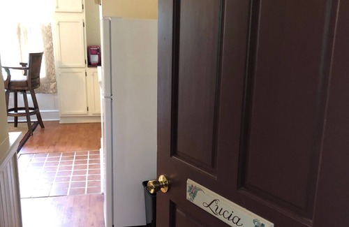 Waynesville House | Lucia Suite @ The Herren House