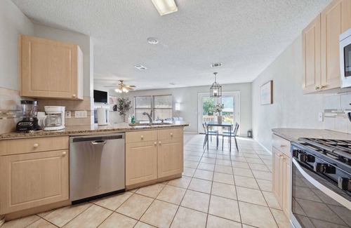 Cat Hollow House | Luckenwald Cove Retreat G#42135