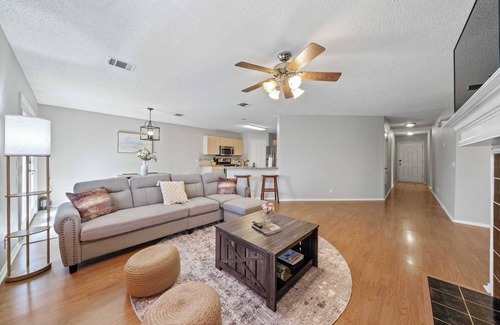 Cat Hollow House | Luckenwald Cove Retreat G#42135