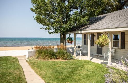 Traverse City House | Lucky 7 at Lakeshore Resort