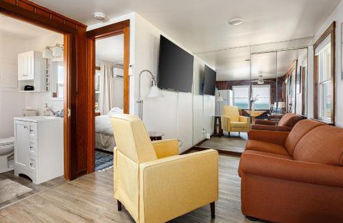 Traverse City House | Lucky 7 at Lakeshore Resort