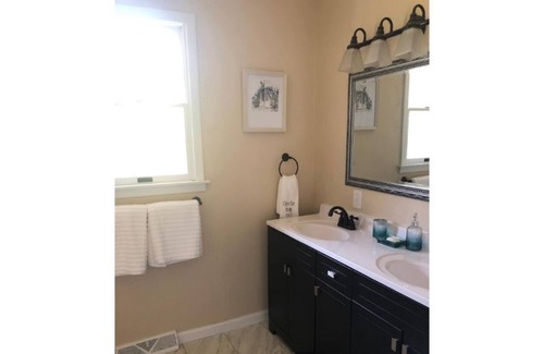 Lake Forest Estates House | Lucky Eddie's Hideaway