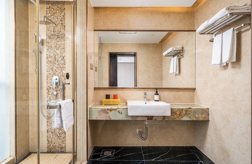 Tianhe Hotel | Lucky Holiday International Hotel Pazhou Convention and Exhibition Center Zhujiang New Town Branch
