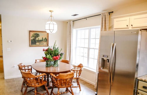 Cape Girardeau House | Lucky Queen- 4-bedroom Steps away from the Casino