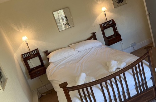 Richmond House | Lucy Cross Guest House