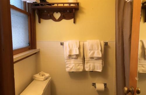 Ludington Hotel | Ludington Blue Spruce Inn