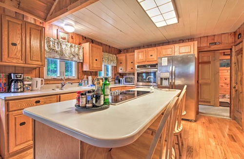 Ludlow House | Ludlow Home w/Hot Tub, Near Okemo Resort!
