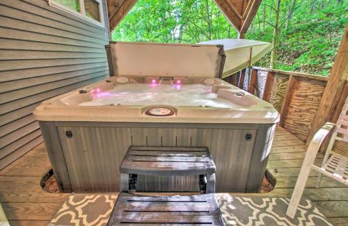 Ludlow House | Ludlow Home with Hot Tub, Near Okemo Resort!