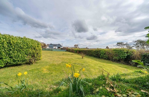 Woolacombe Apartment | Luino - Four Bedroom House, Sleeps 8