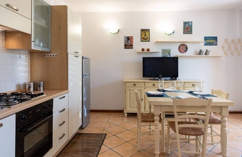 Santa Maria Navarrese Apartment | Luisa Sunny House