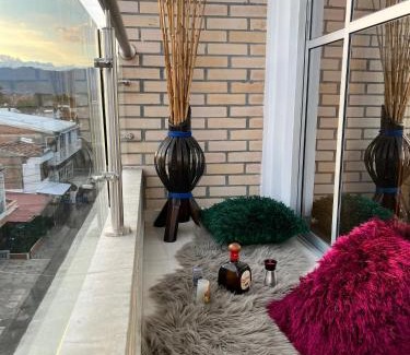 Cartago Apartment | Lujoso Apartamento para Vacaciones y Negocios