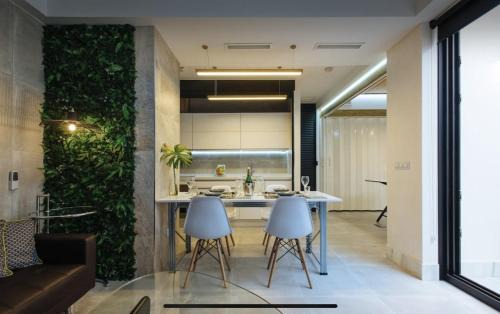 Nervion Apartment | Lujoso loft con piscina y espacio office