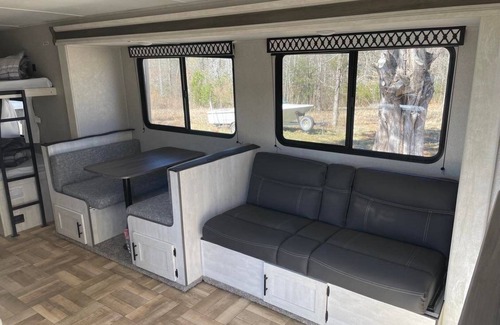 Anderson House | Luke Duke - Camper for Rent, Delivery Available