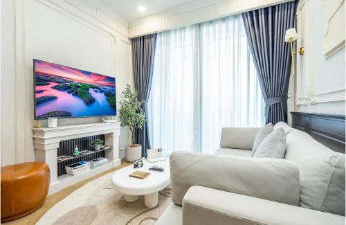 Thao Dien Apartment | LUM Home in Lumiere - Morden Stay - Infinity Pool & Gym Free