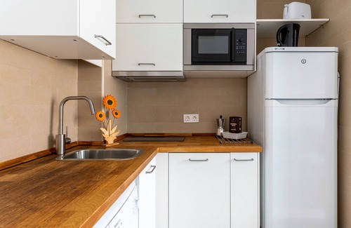 San Lorenzo Apartment | Lumbreras, 2 bedrooms, private terrace