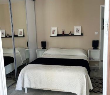La Ciotat Apartment | Lumière