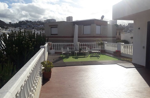 Las Palmas de Gran Canaria Apartment | LUMINOUS APARTMENT WITH TERRACE NEAR MARINA LAS PALMAS