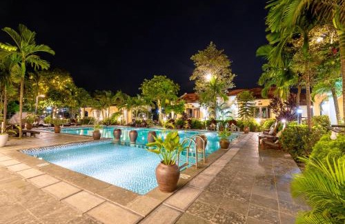 Hoa Lu Hotel | LumiGarden Tam Coc Resort