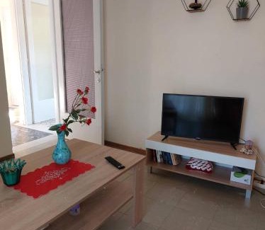 Nea Iraklitsa Apartment | Luminosa Seaview Apartment
