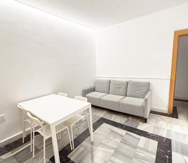 Ventas Apartment | Luminoso, muy amplio, buena zona