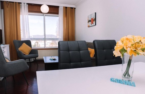 Coia Apartment | Luminoso y cómodo con parking by CABANA Rentals