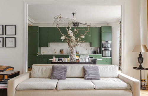 17th Arrondissement Apartment | Luminous and Luxurious, by Veeve
