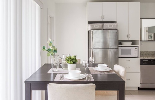Coral Ridge Apartment | Luminous apart on the canal, pool, F.Lauderdale, Wifi, BBQ, 1,5 mile to beach