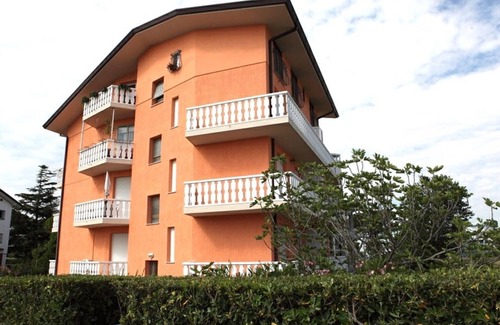 Lignano Sabbiadoro Apartment | Luminous flat on the shores of Lignano