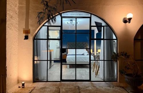 Colonia Campestre House | Luminous French Arch Room