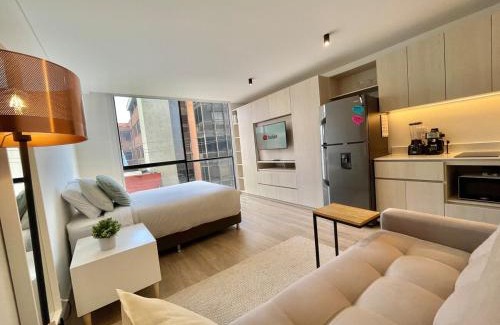 Bogota Apartment | Luminous Loft Corferias I Gym & Coworking