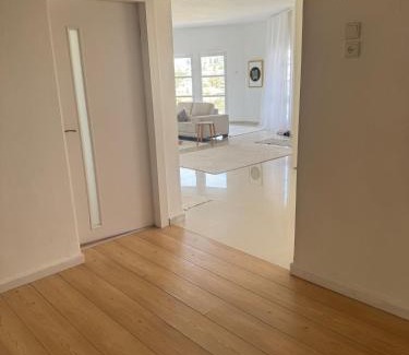 Daliyat al-Karmel Villa | Luminous Loft