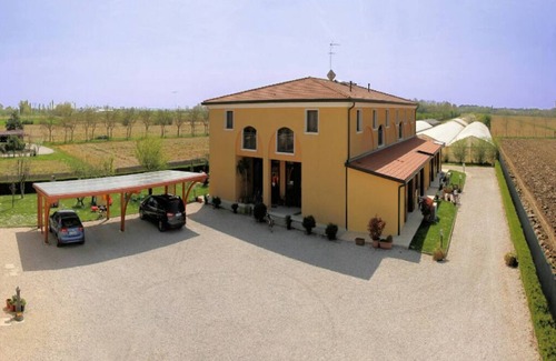 Falze House | Luna Apartment (Agriturismo il Melograno)
