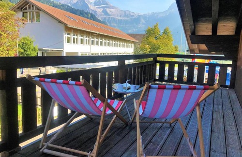 Lenk Apartment | Luna Elk Home