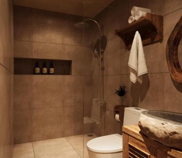 Hang Bai Apartment | Luna Grace Loft-Old Quarter-Free Laundry & Airport Pickup
