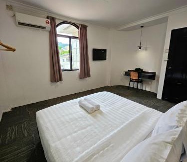 Tanjung Bungah Hotel | Luna Hotel by Moonknight