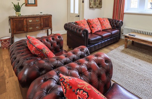 Kirkby Lonsdale Cottage | LUNESDALE, pet friendly, character holiday cottage in Kirkby Lonsdale