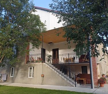 T'ba House | Luni