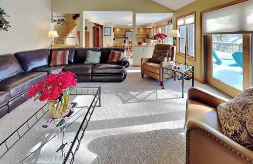 Oakland House | Lured by the Lake | Expansive Decks, Lake Views!