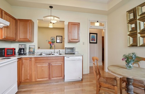 Navarre Apartment | Lush Mid-City Oasis by City Park