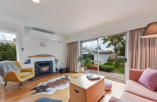 Blenheim House | Lush Oasis - Blenheim Holiday Home