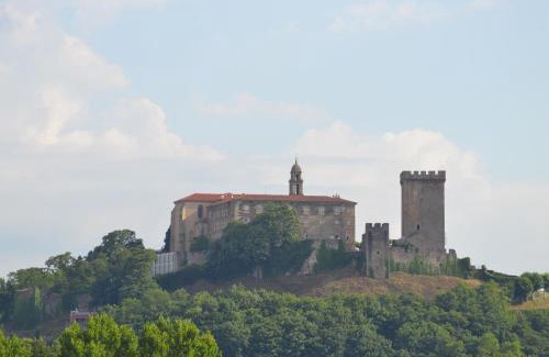 Monforte de Lemos Apartment | Lusquefusque
